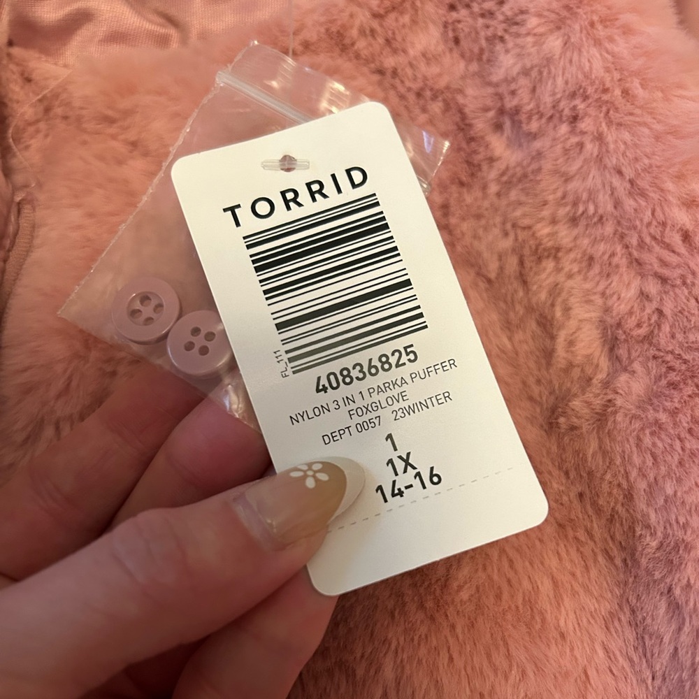 π·οΈ NWT - 1X | Torrid | Nylon 3-in-1 Parka Puffer | Foxglove - Picture 8 of 15